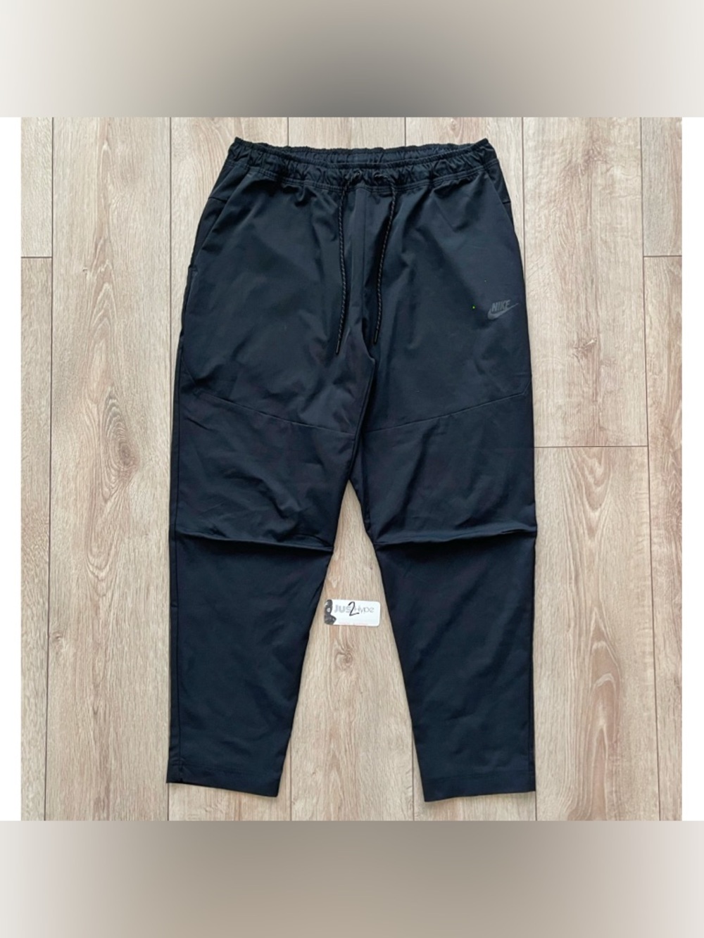 Nike Men's Black Tech Performance  Jogger Pants (USED) Condition 7/10